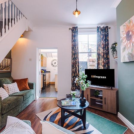 New! Stunning 2-Bed City-Centre Home In Chester By 53 Degrees Property - Ideal For Couples & Groups - Sleeps 6! Ngoại thất bức ảnh
