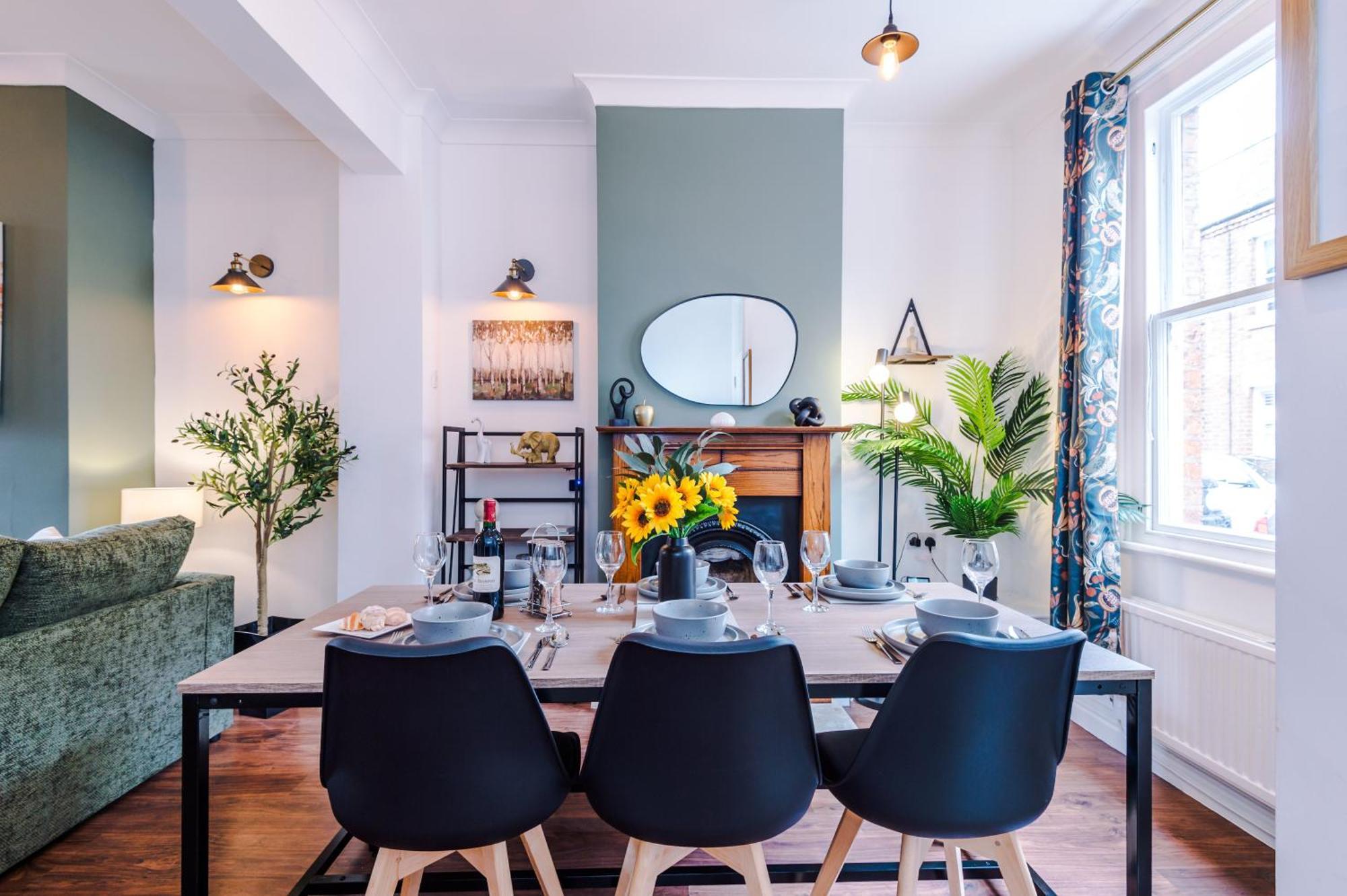 New! Stunning 2-Bed City-Centre Home In Chester By 53 Degrees Property - Ideal For Couples & Groups - Sleeps 6! Ngoại thất bức ảnh