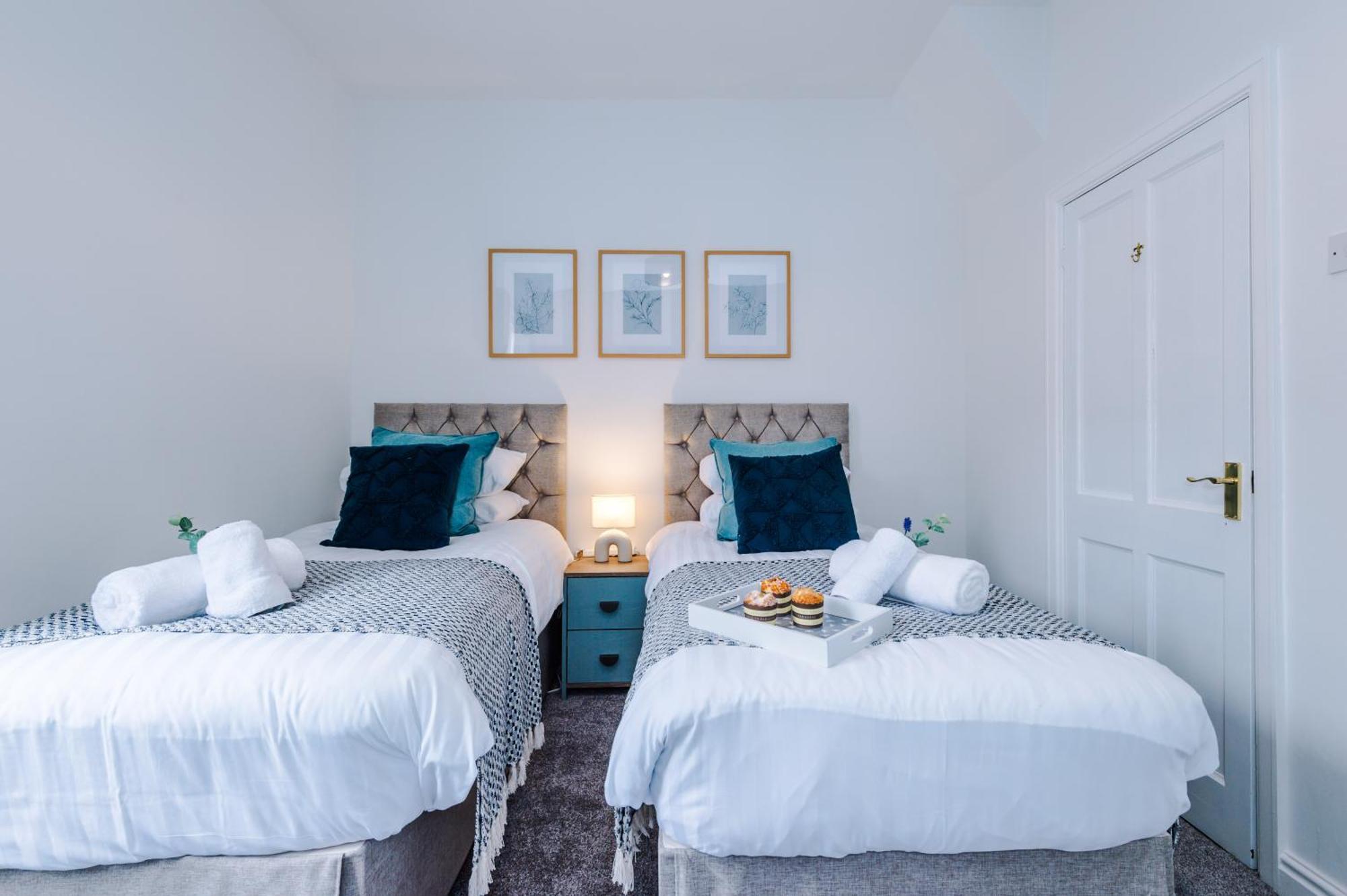 New! Stunning 2-Bed City-Centre Home In Chester By 53 Degrees Property - Ideal For Couples & Groups - Sleeps 6! Ngoại thất bức ảnh