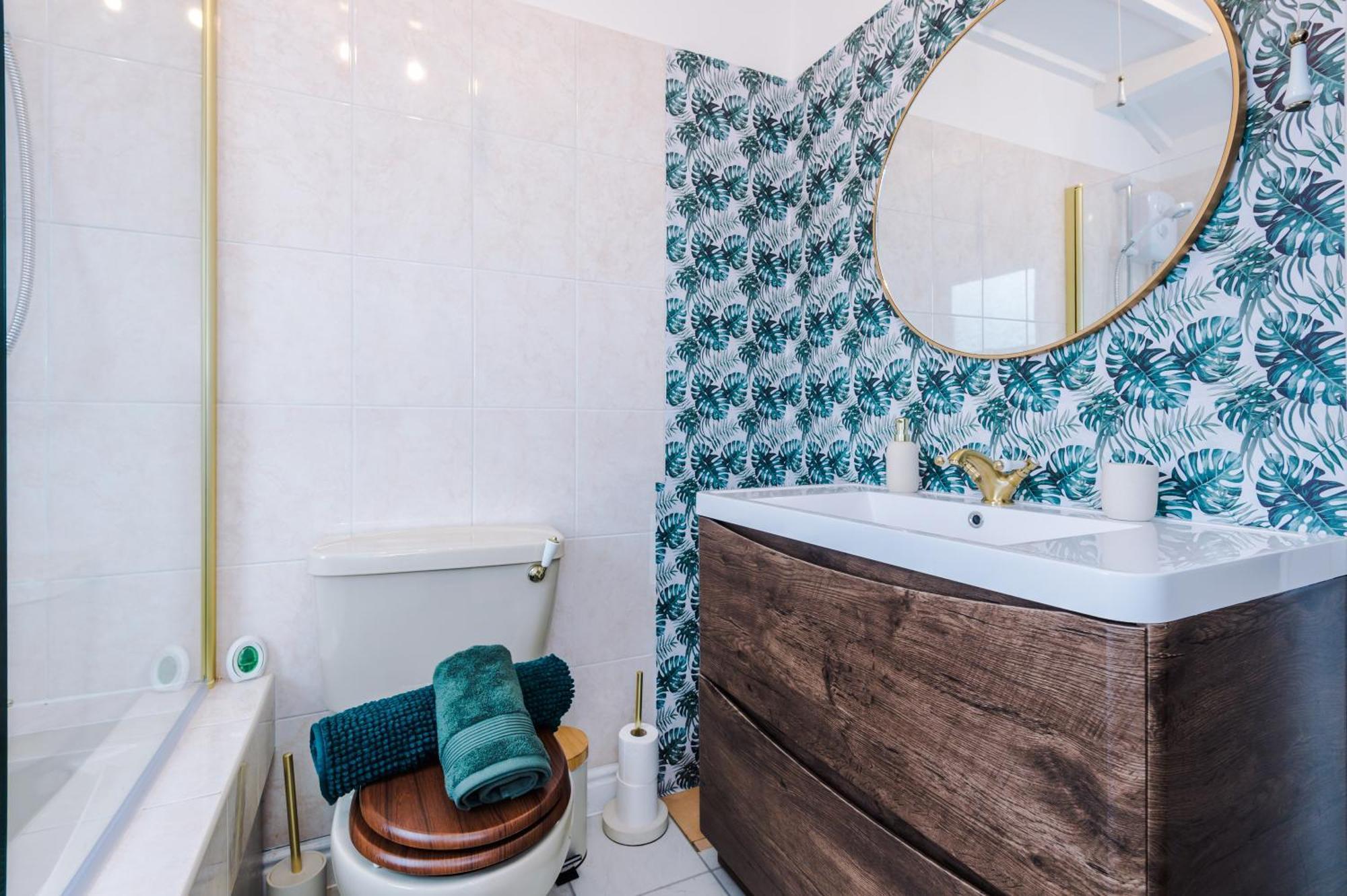 New! Stunning 2-Bed City-Centre Home In Chester By 53 Degrees Property - Ideal For Couples & Groups - Sleeps 6! Ngoại thất bức ảnh