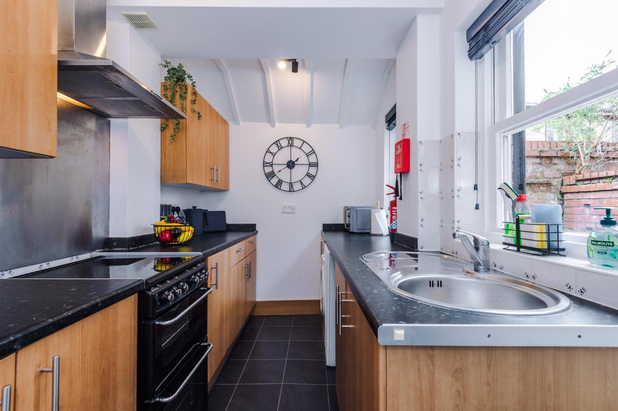 New! Stunning 2-Bed City-Centre Home In Chester By 53 Degrees Property - Ideal For Couples & Groups - Sleeps 6! Ngoại thất bức ảnh