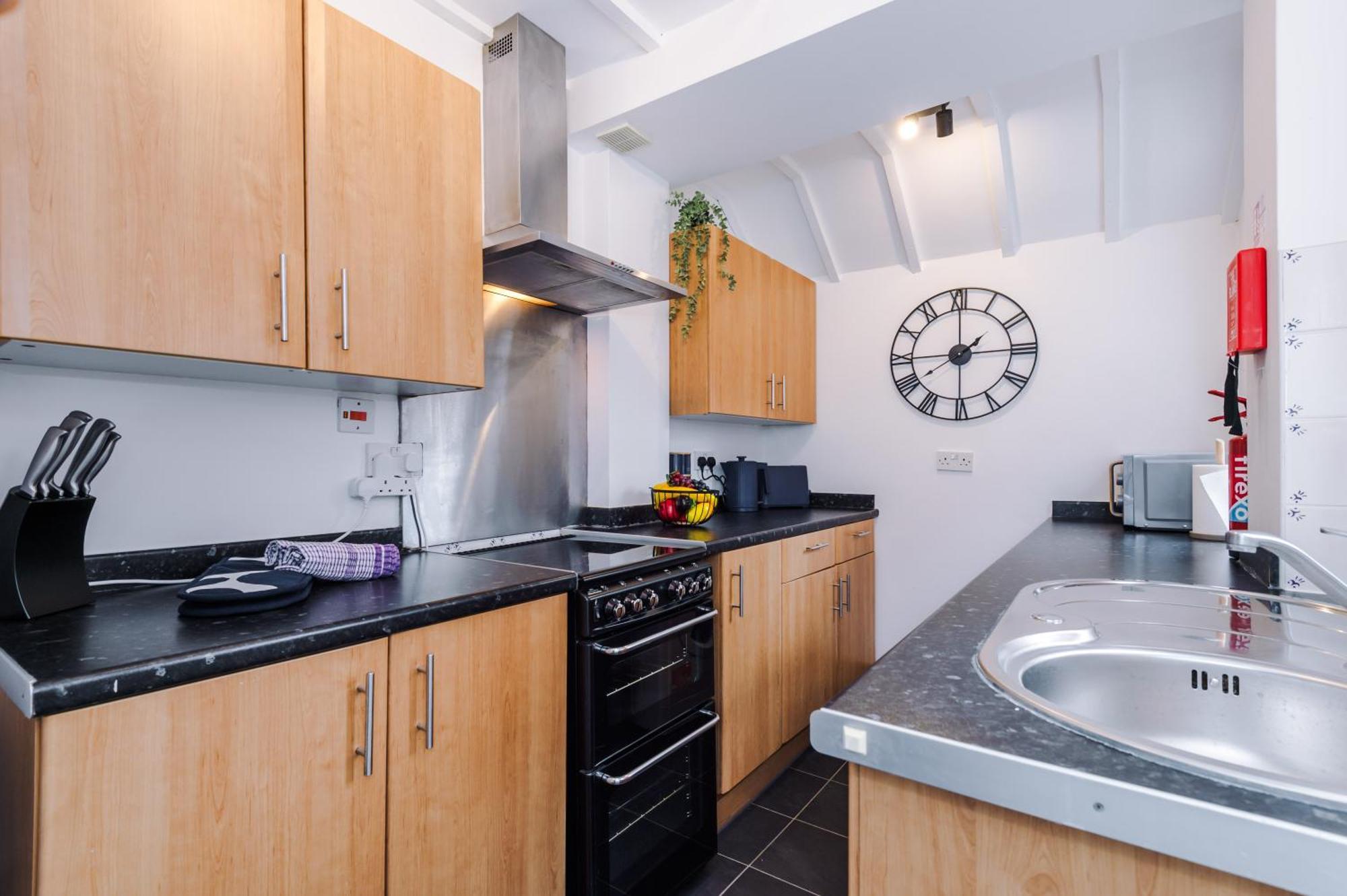 New! Stunning 2-Bed City-Centre Home In Chester By 53 Degrees Property - Ideal For Couples & Groups - Sleeps 6! Ngoại thất bức ảnh